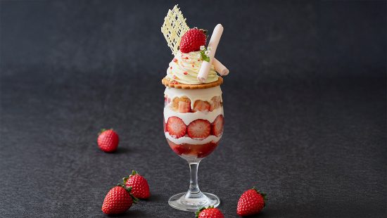 苺ミルクなあまりんパフェ～埼玉県産いちご“あまりん”マニア vol.2～